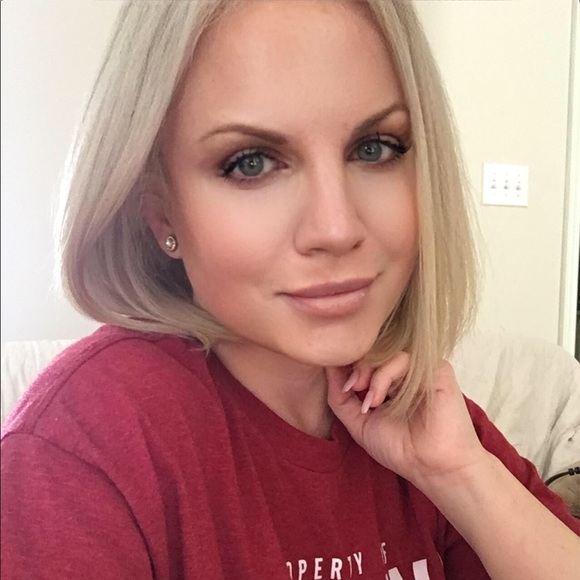 Meet your Posh Ambassador Claire - Picture 4 of 8